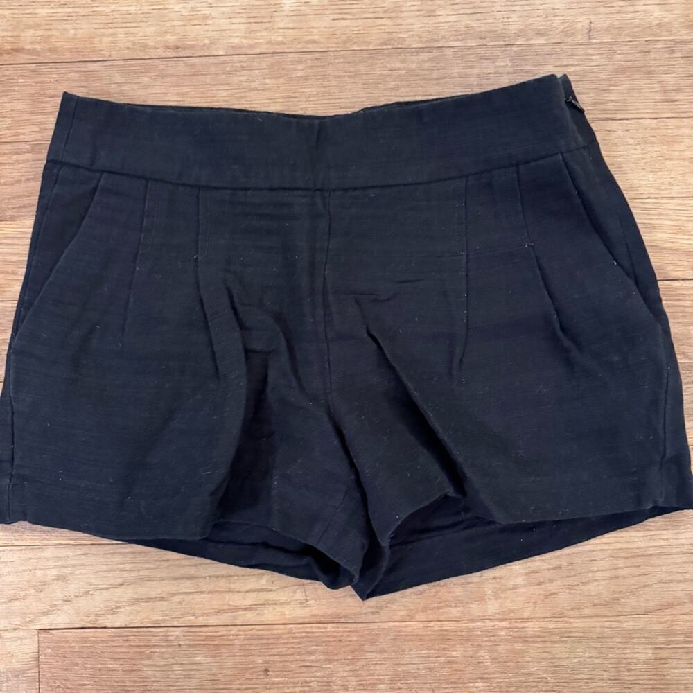 J. Crew black linen blend pull-on style chino shorts size 2
b42